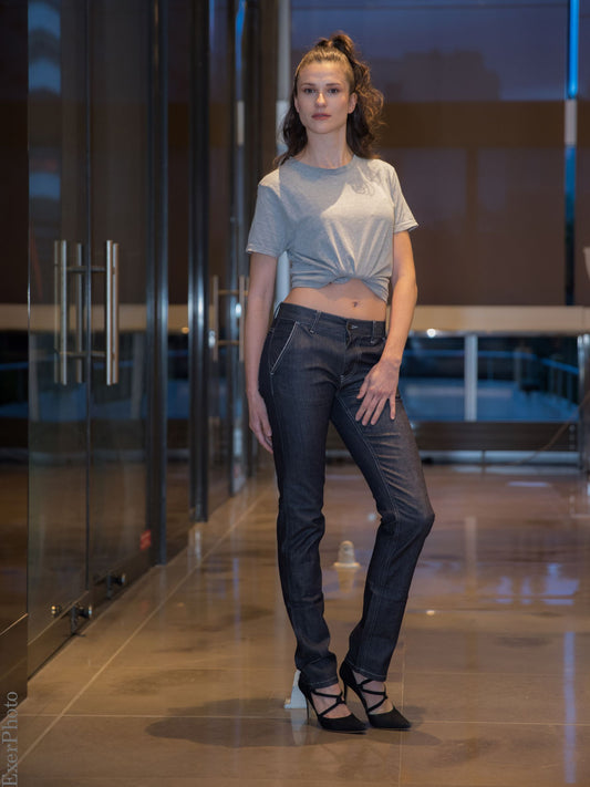 Jean slim femme, poches grises. Made in Vosges.
